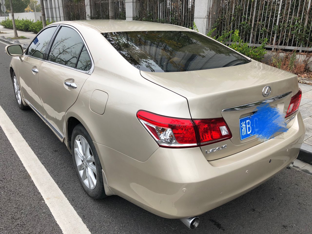 2009款雷克萨斯es240典雅版,精品车