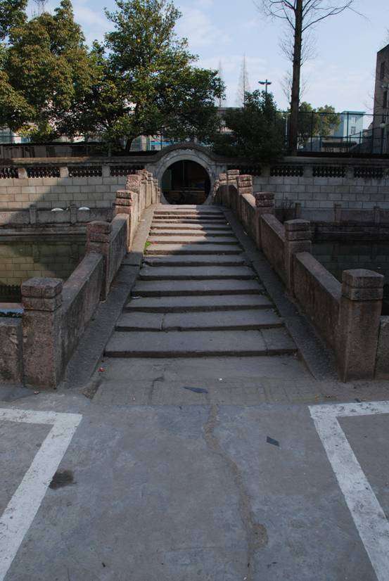 孔庙圜桥的处境